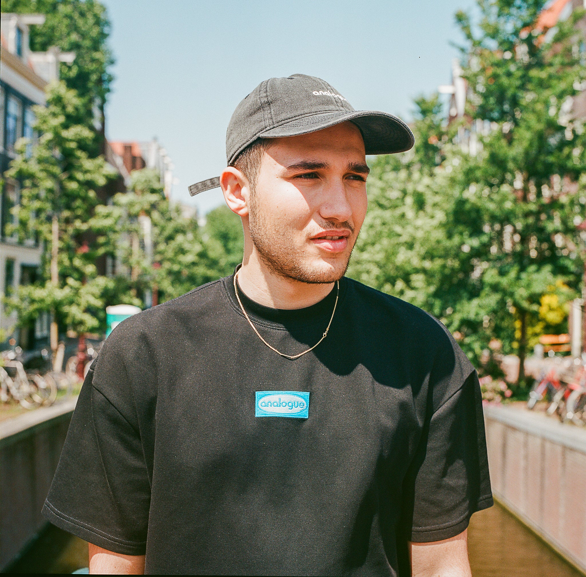 Hasselblad 500C + Planar 80mm 2.8 + A12 Film Magazine - Image 9