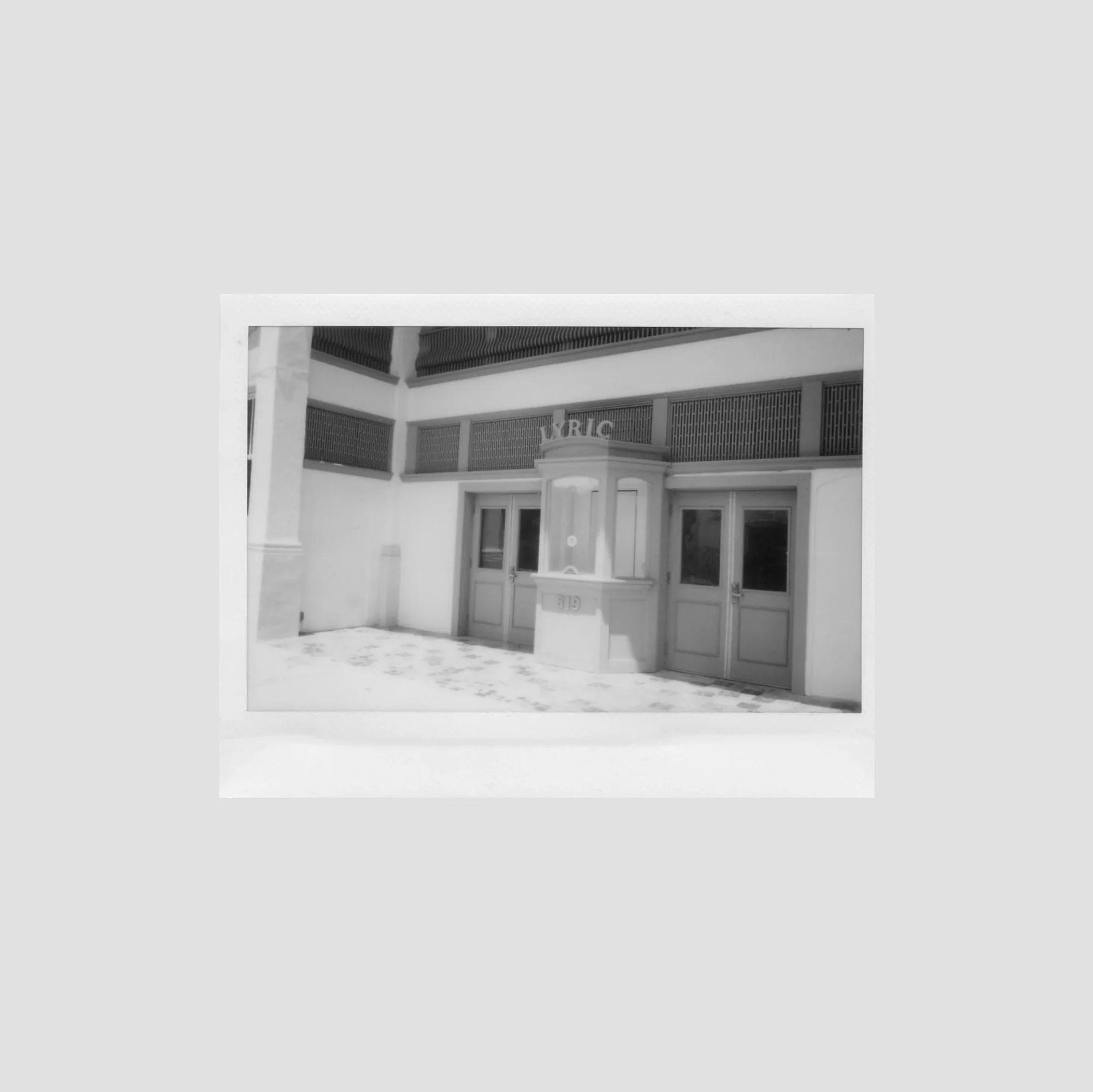 Instax Wide Monochrome BW - Image 2