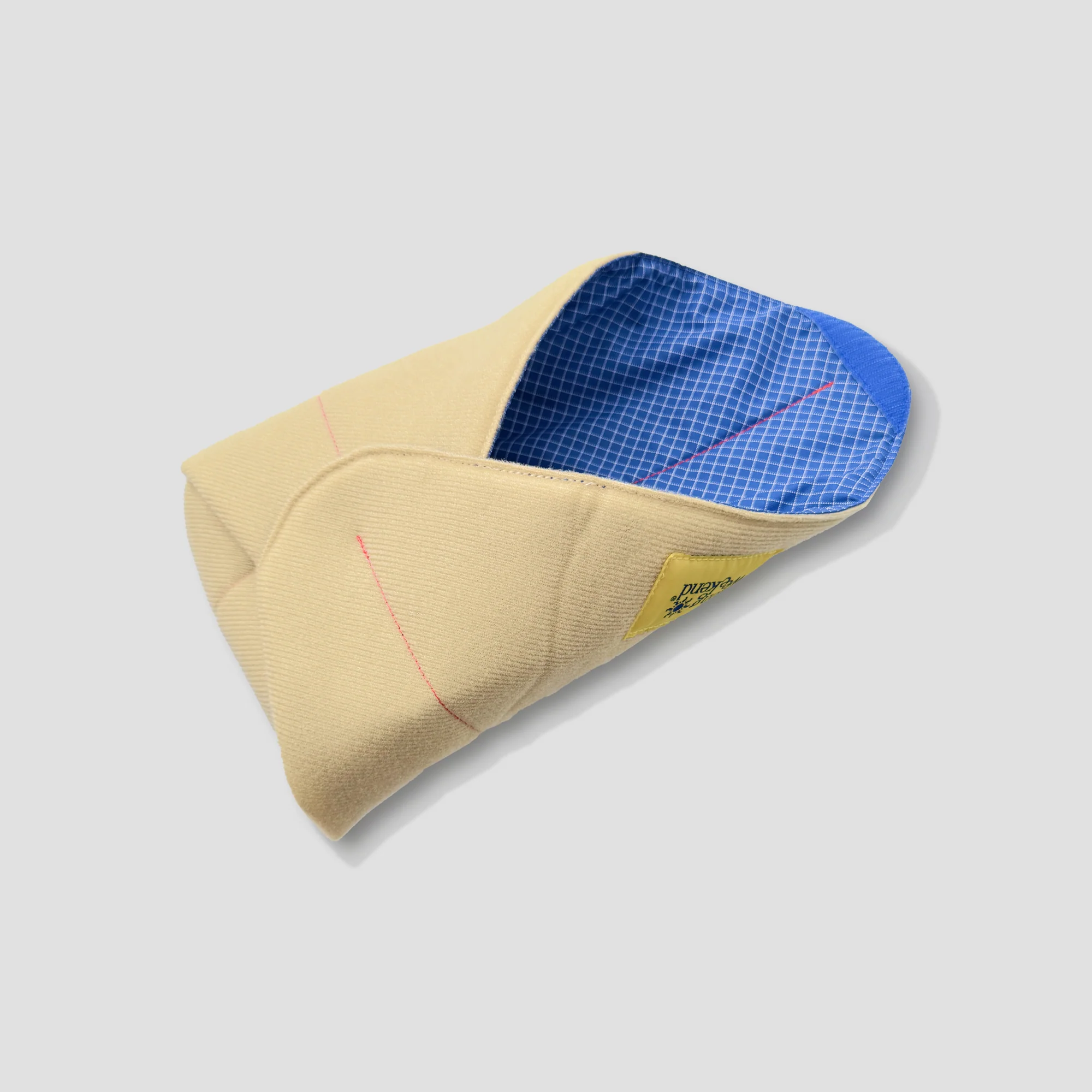 Long Weekend Padded Camera Wrap - Image 4