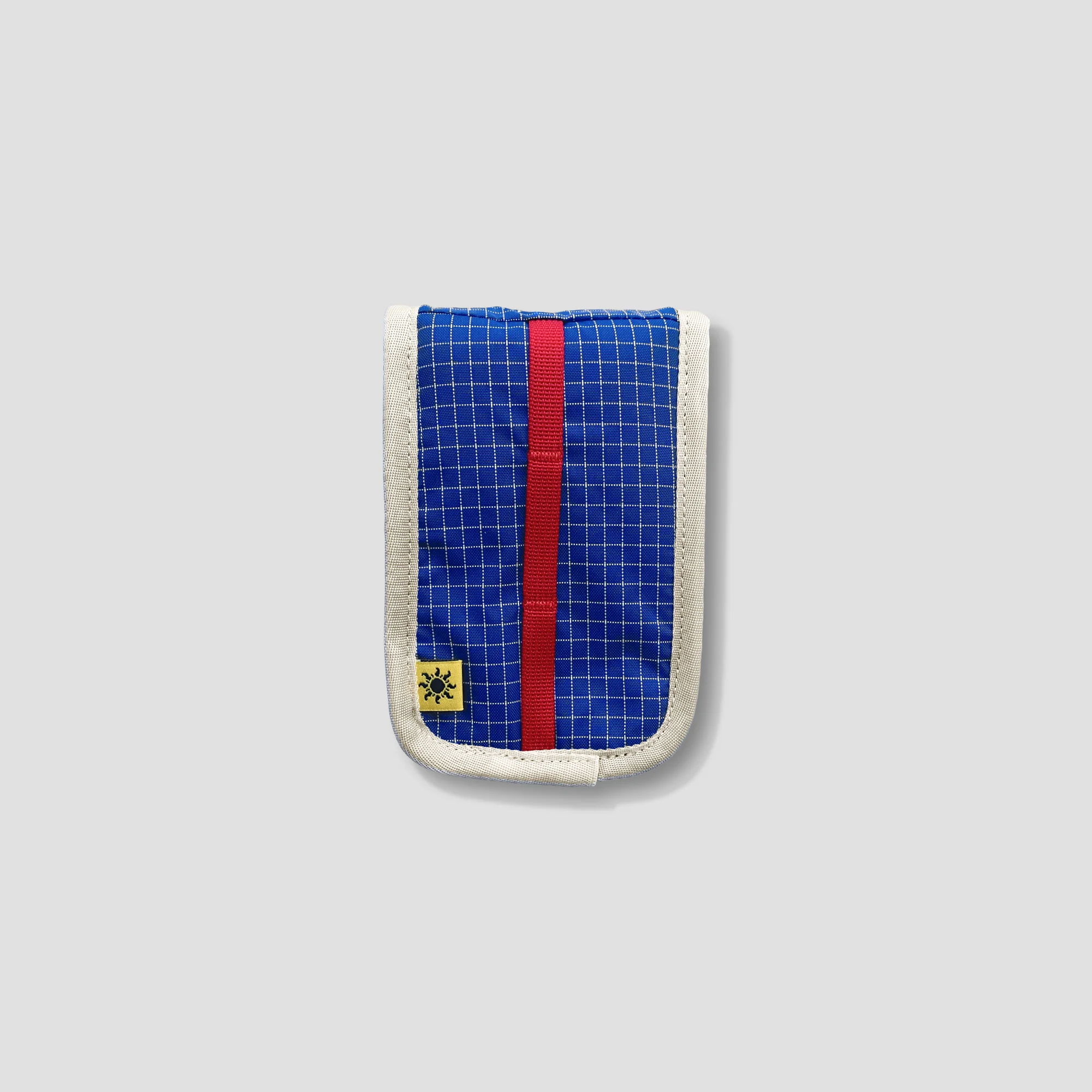 Long Weekend Camera Pouch - Image 3