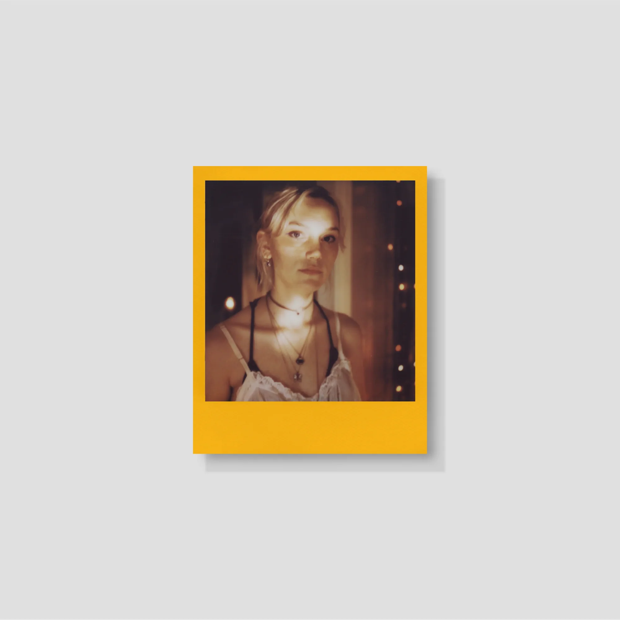 Polaroid Color Frame 600 Film - Image 3