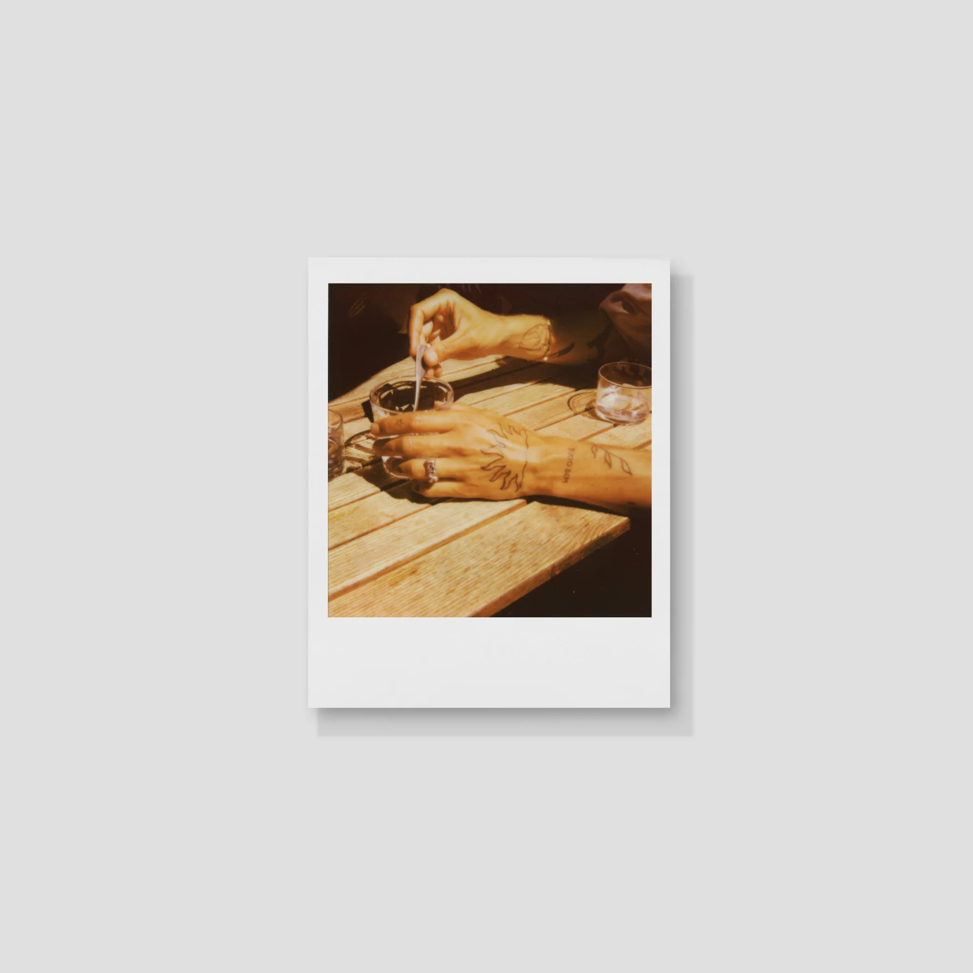 Polaroid Flip - Image 5
