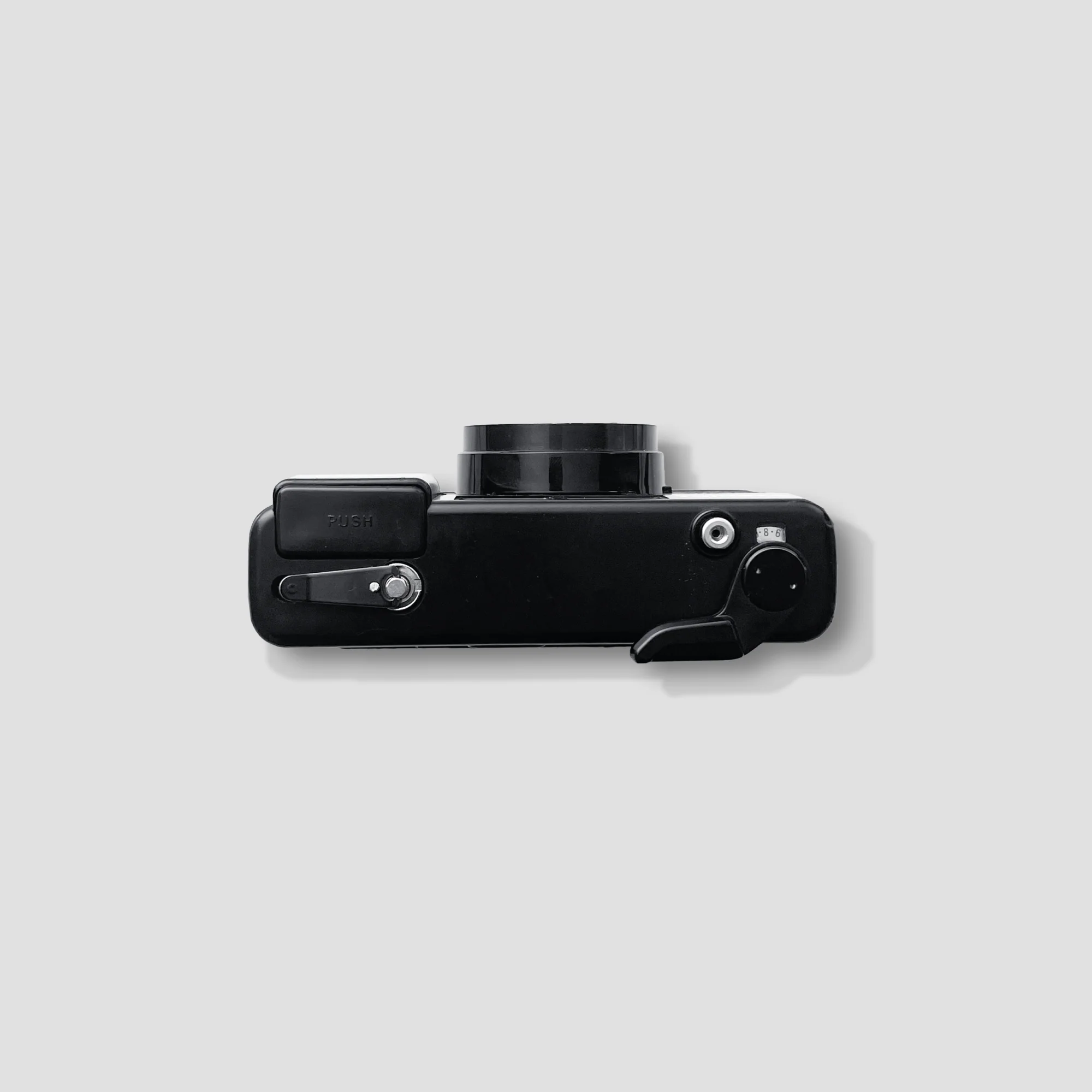 Yashica MF-2 - Image 2
